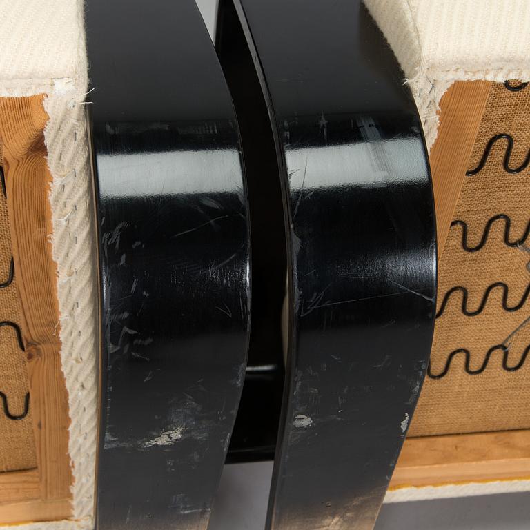 Alvar Aalto, fåtöljer ett par, "Tank chair" modell 400, Artek, 1970-tal.