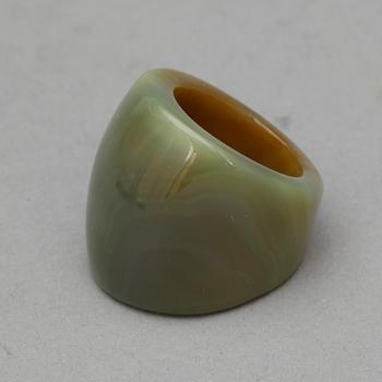 PARTI NEFRIT, 5 delar, 1900-tal samt modern tillverkning.
