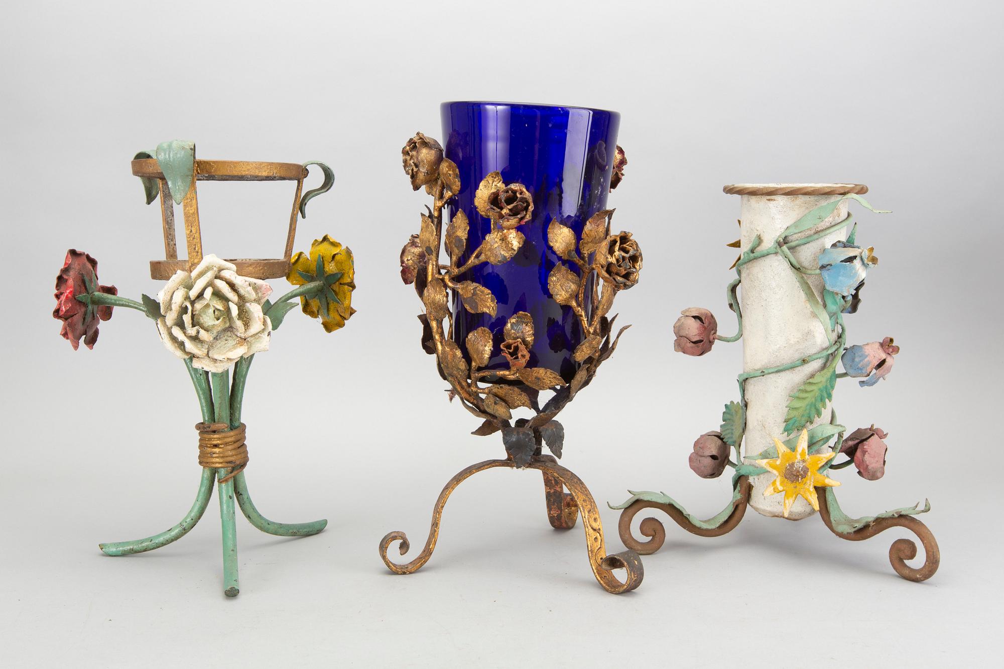Vaser samt piedestal, metall och glas, Italien, 1900-talets mitt.