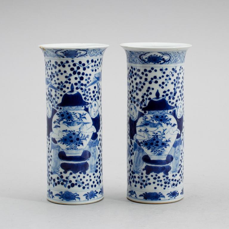 VASER, 1 par, porslin, Kina, 1800-/1900-tal.