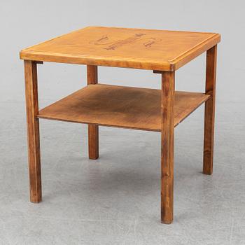 A 1930s table.