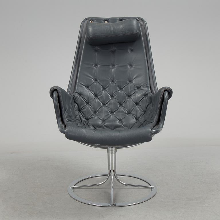 BRUNO MATHSSON, a leather upholstered 'Jetson' armchair from Dux, 1990's.