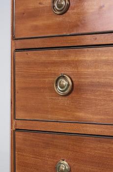 BYRÅ, sengustaviansk stil, 1800-tal.