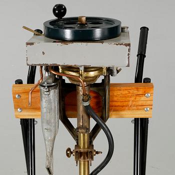 An early 20th century rowboat motor 
by Evinrude Detachable Rowboat Motor Company,
Milwaukee in Wisconsin.