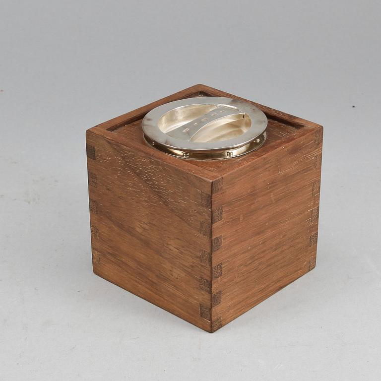 TÉDOSA, teak med lock i silver, Bertel Gardberg, Finland, 1957.