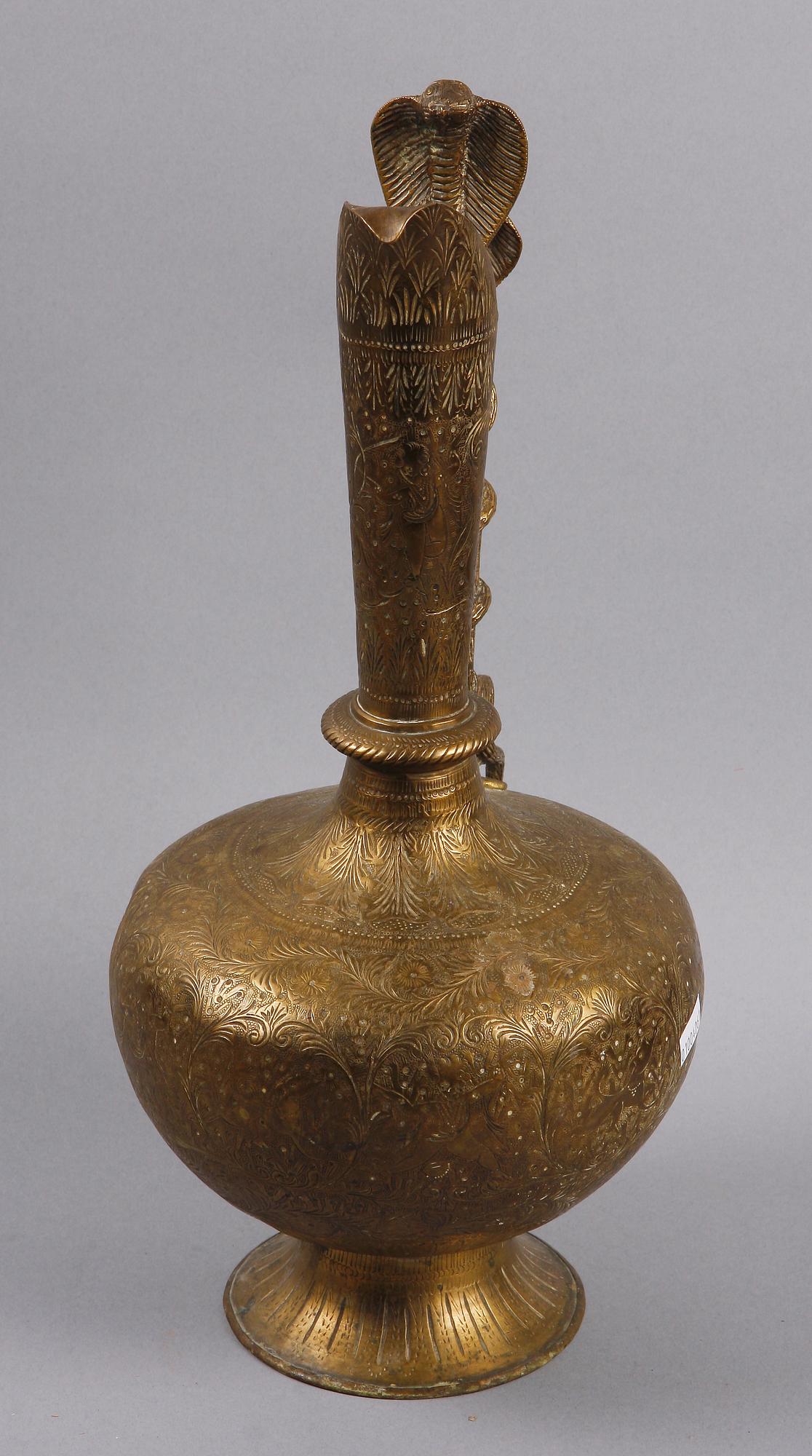 KANNA, mässing, Persien, 1900-talets första hälft.