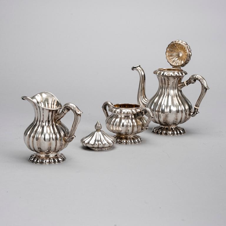 KAFFESERVIS, 3 delar, silver, Österrike-Ungern 1872-1922. Vikt ca 938 g.