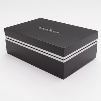 BAUME & MERCIER, Clifton club, Shelby Cobra, Limited edition, wristwatch, 44 mm.