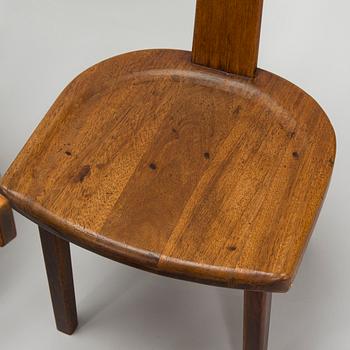 Olavi Hänninen, tuoleja, 6 st, "T-tuoli" (Juha), Huonekalu Mikko Nupponen Oy, 1950-luku.