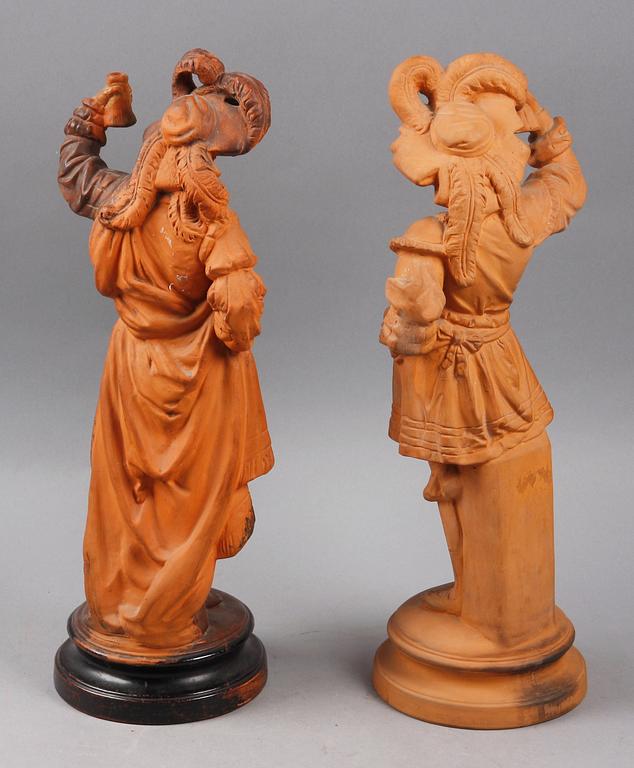 FIGURINER, ett par, terrakotta. UFFRECHT & CO, Tyskland, 1800/1900-tal.