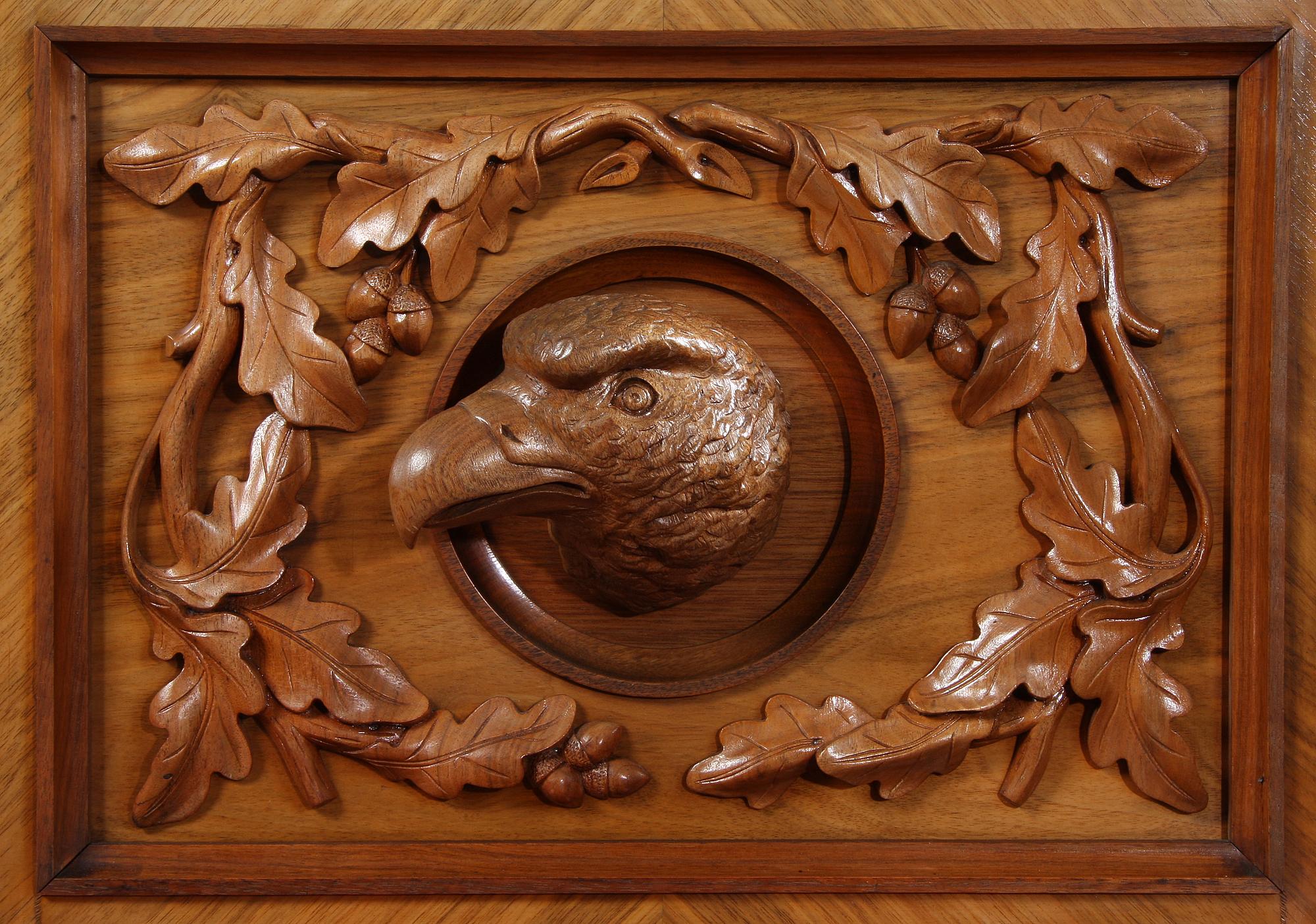 JAKTSKÅP, nyrenässans, trol Tyskland, omkring sekelskiftet 1800/1900.