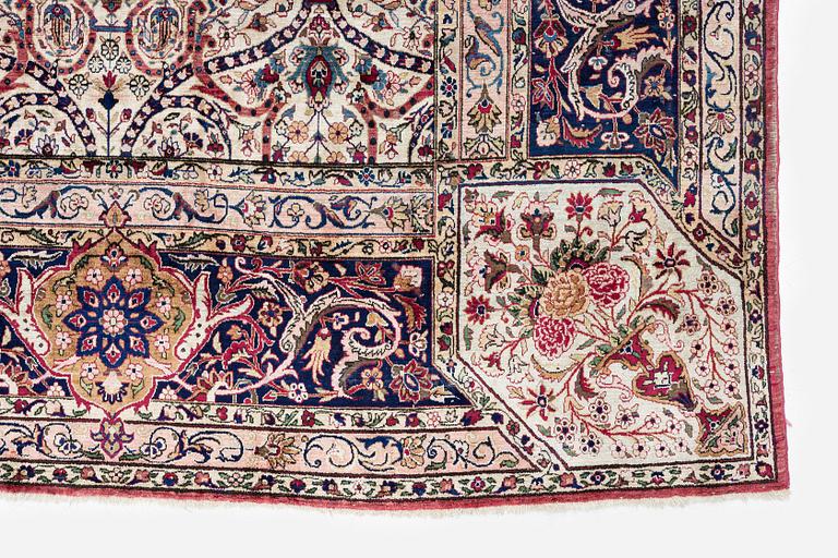 An antique silk Keshan of 'Arabesque' design, Central Persia, c. 410 x 297 cm.