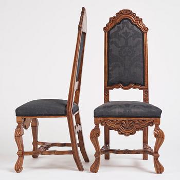 A pair of Dutch Baroque chairs, first part of the 18th century.