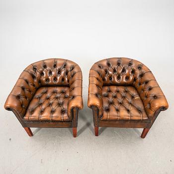 Fåtöljer, 1 par, skinn, 1900-talets andra hälft.