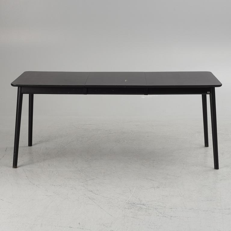 Hans K. dining table and two chairs "Zig-zag, contemporary.