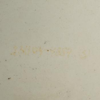 A pair of large serving dishes, unmarked, 19th century.