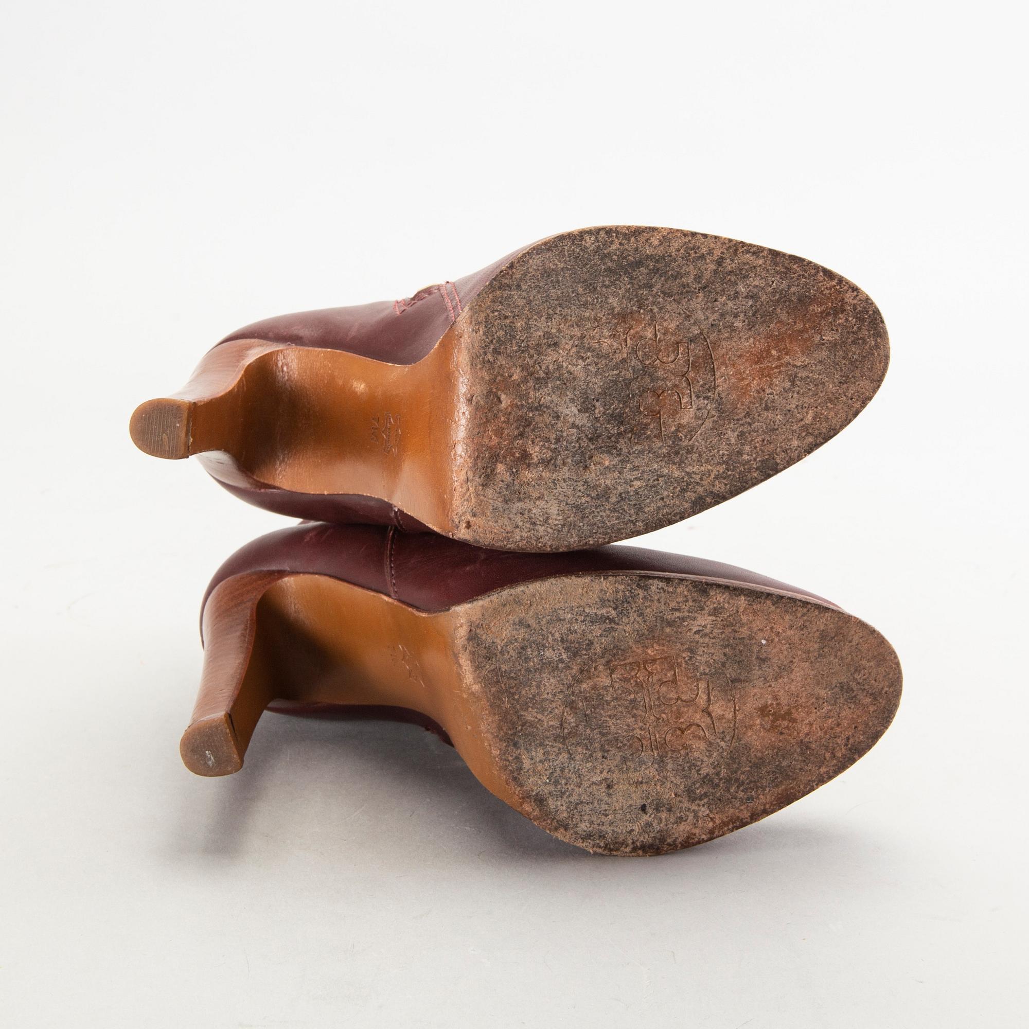 Tory Burch, stövletter 1 par "Kasey".