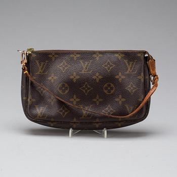 VÄSKA, "Pochette" Louis Vuitton.