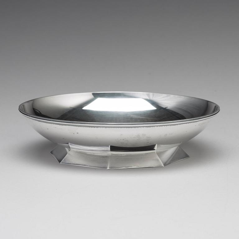 Wiwen Nilsson, a sterling silver bowl, Lund, Sweden 1956.