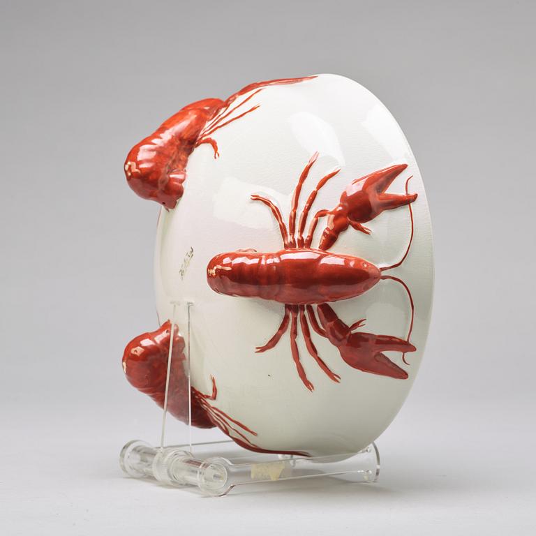 ALF WALLANDER, a part crayfish creamware service, from Rörstrand, first half of the 20th century (19 pieces).