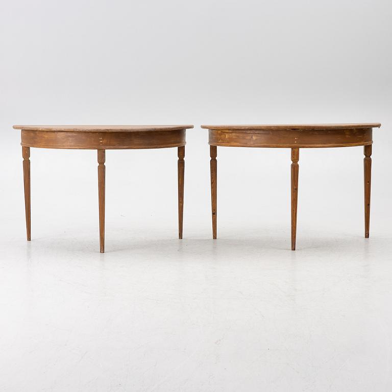 Half-moon cabinet, a pair, 19th century.