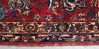 A carpet, semi-antique Esfahan, ca 298 x 209 cm.