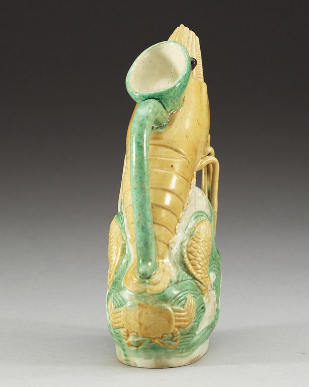 A bisquit langouste wine ewer, Ming dynasty, Wanli (1368-1644).