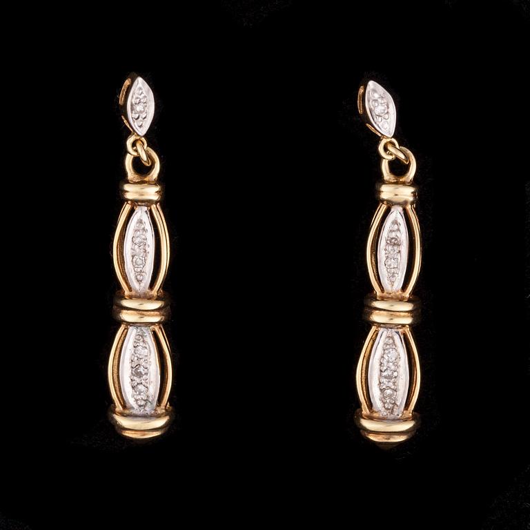 SMYCKESSET, 14K guld, diamanter. Vikt ca 17,2 g.