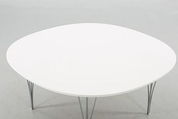 A 'SUPERCIRKEL' COFFEE TABLE DESIGNED BY BRUNO MATHSSON & PIET HEIN, Fritz Hansen, 1982.