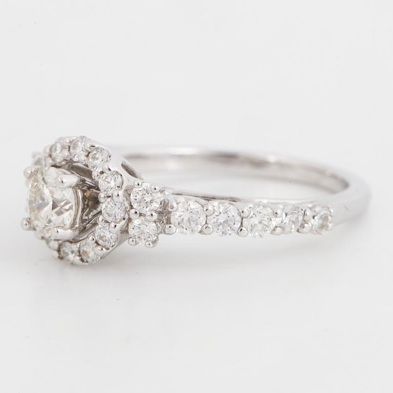 Brilliant-cut diamond ring.