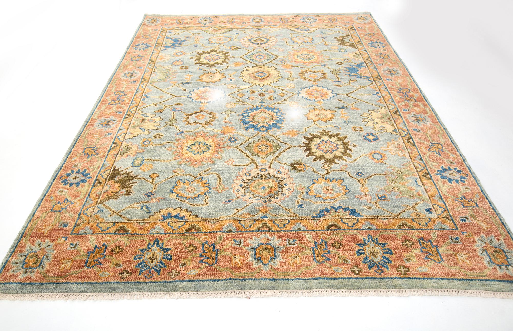 A carpet, Heriz Design, ca 303 x 242 cm.