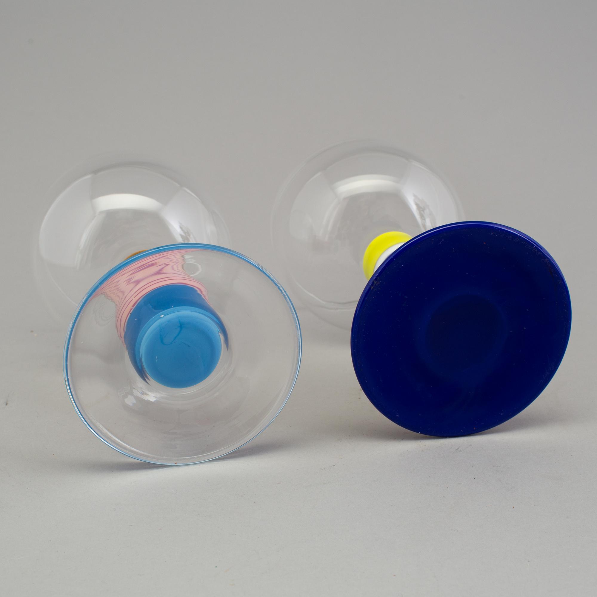 GUNNAR CYRÉN, two "Popglas" Orrefors 1967.