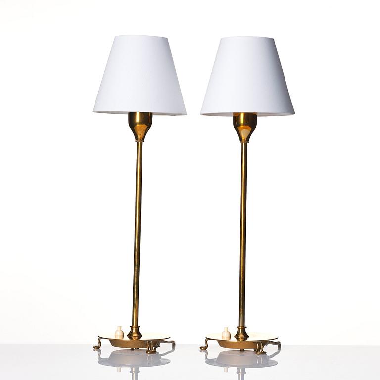 Josef Frank, bordslampor, ett par, modell "2552", Firma Svenskt Tenn.