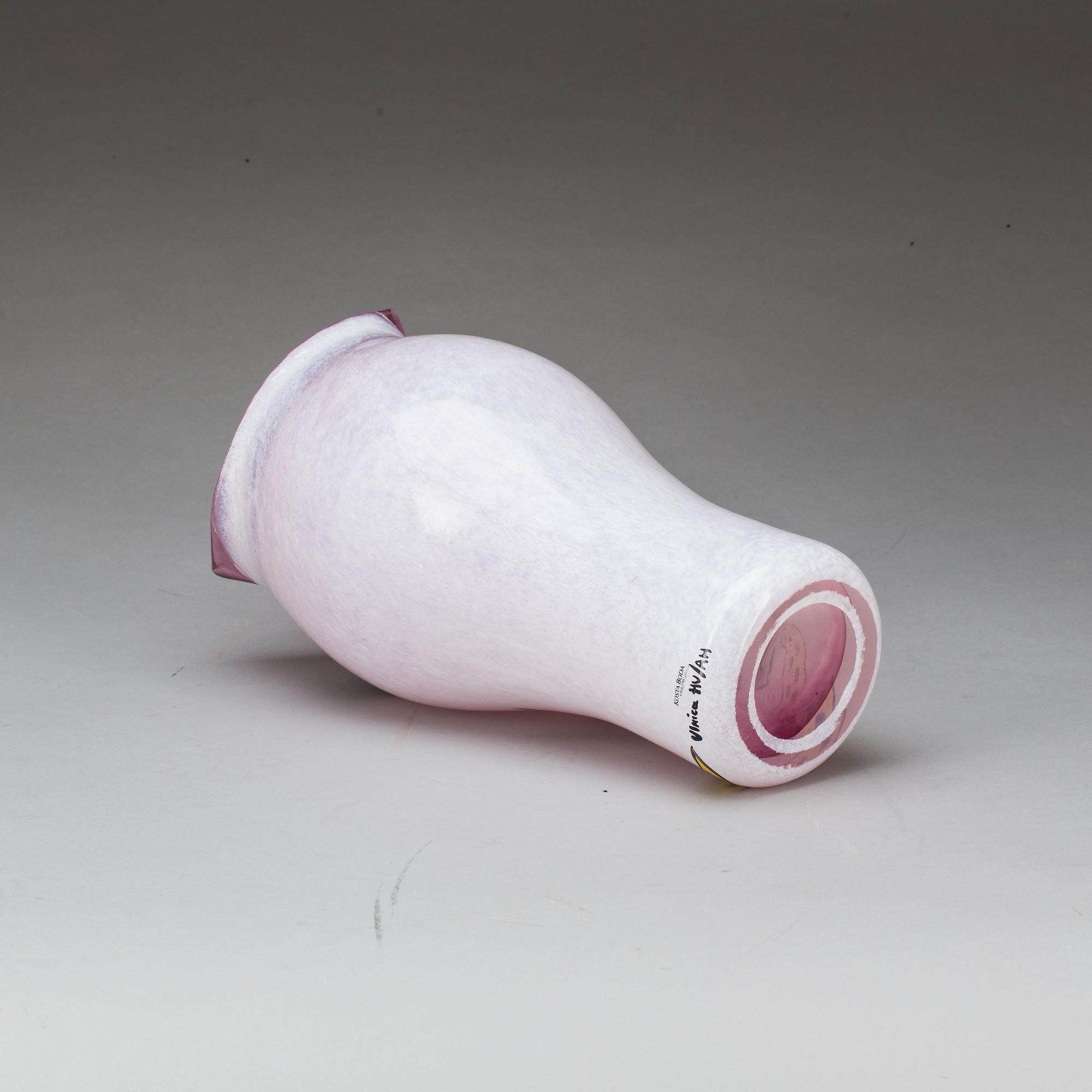 VAS, glas, Ulrica Hydman-Vallien, Kosta Boda.