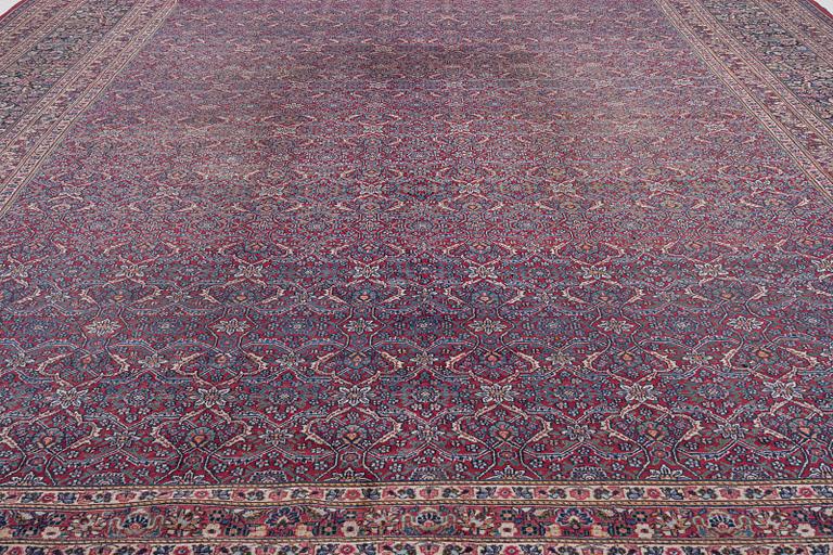Carpet, Kirman, antique/semi-antique, approx. 560 x 375 cm.
