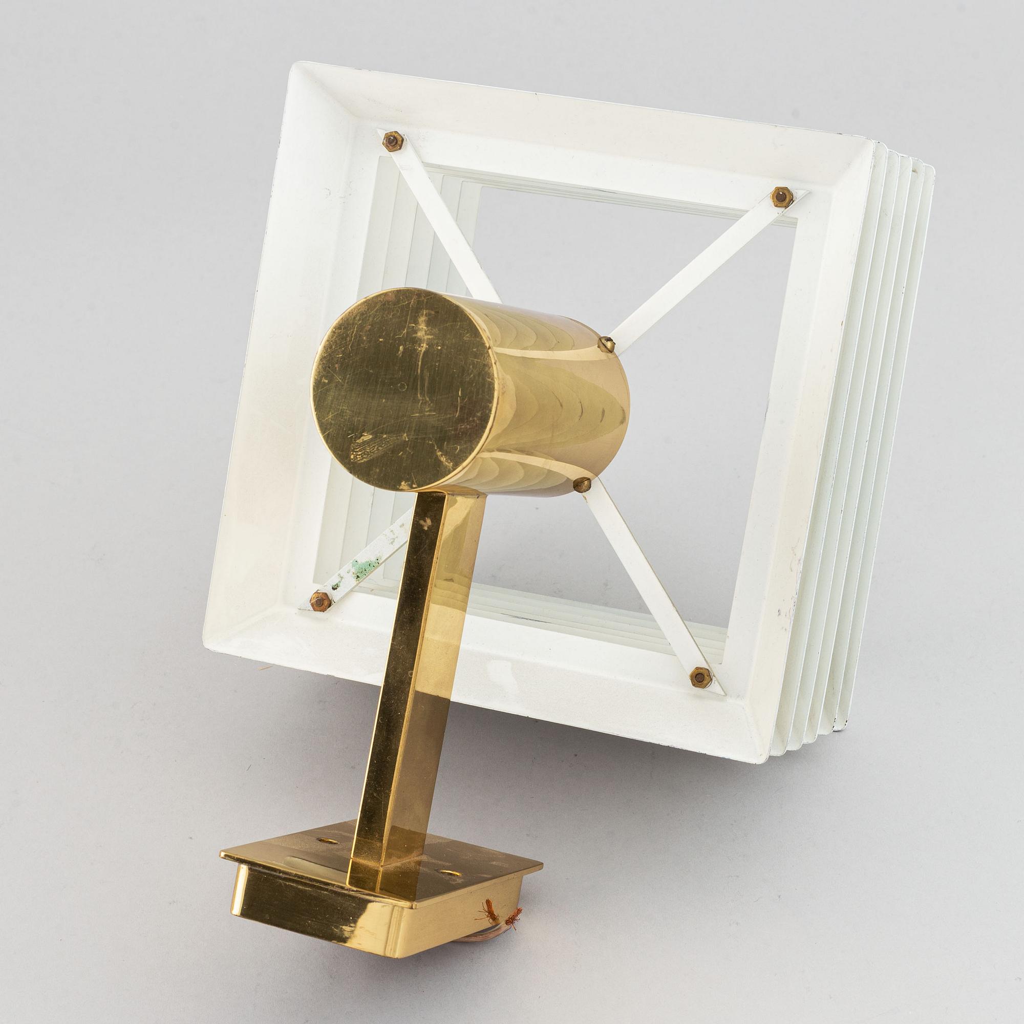 A late 20th century Hans-Agne Jakobsson wall light, V/250, Markaryd, Sweden.