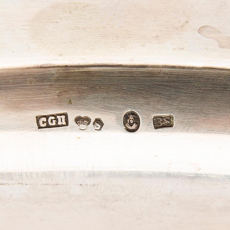 Fat, silver, graverad dekor över Svenska Kullagerfabriken, CG Hallberg, Stockholm, 1928.
