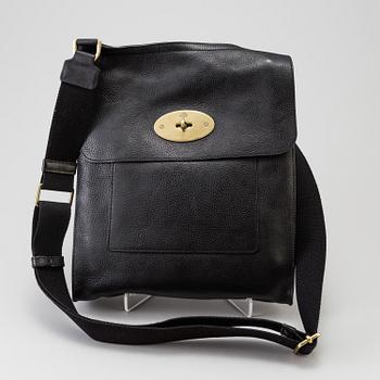 A Mulberry "Anthony Messenger Black" shoulder bag.