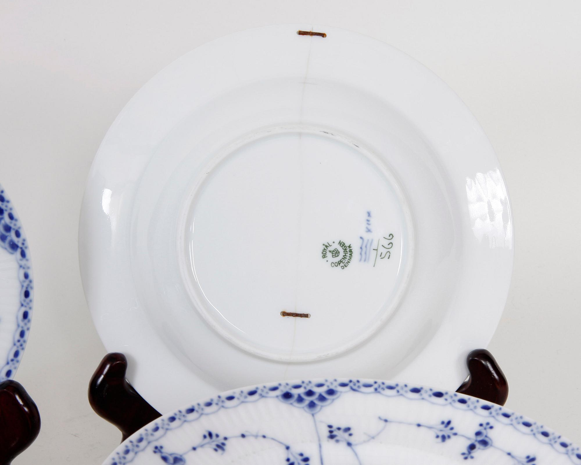 TALLRIKAR, 11 st, porslin, Musselmalet, Kongl Dansk.