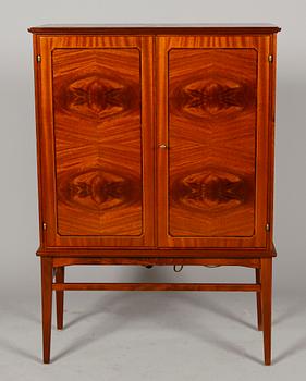 BARSKÅP, 1900-talets mitt.