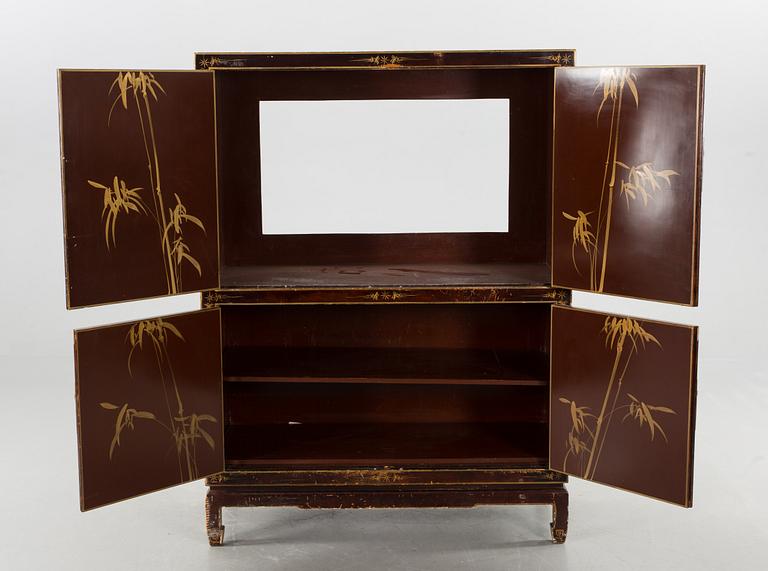 KINASKÅP, 1900-talets andra hälft.