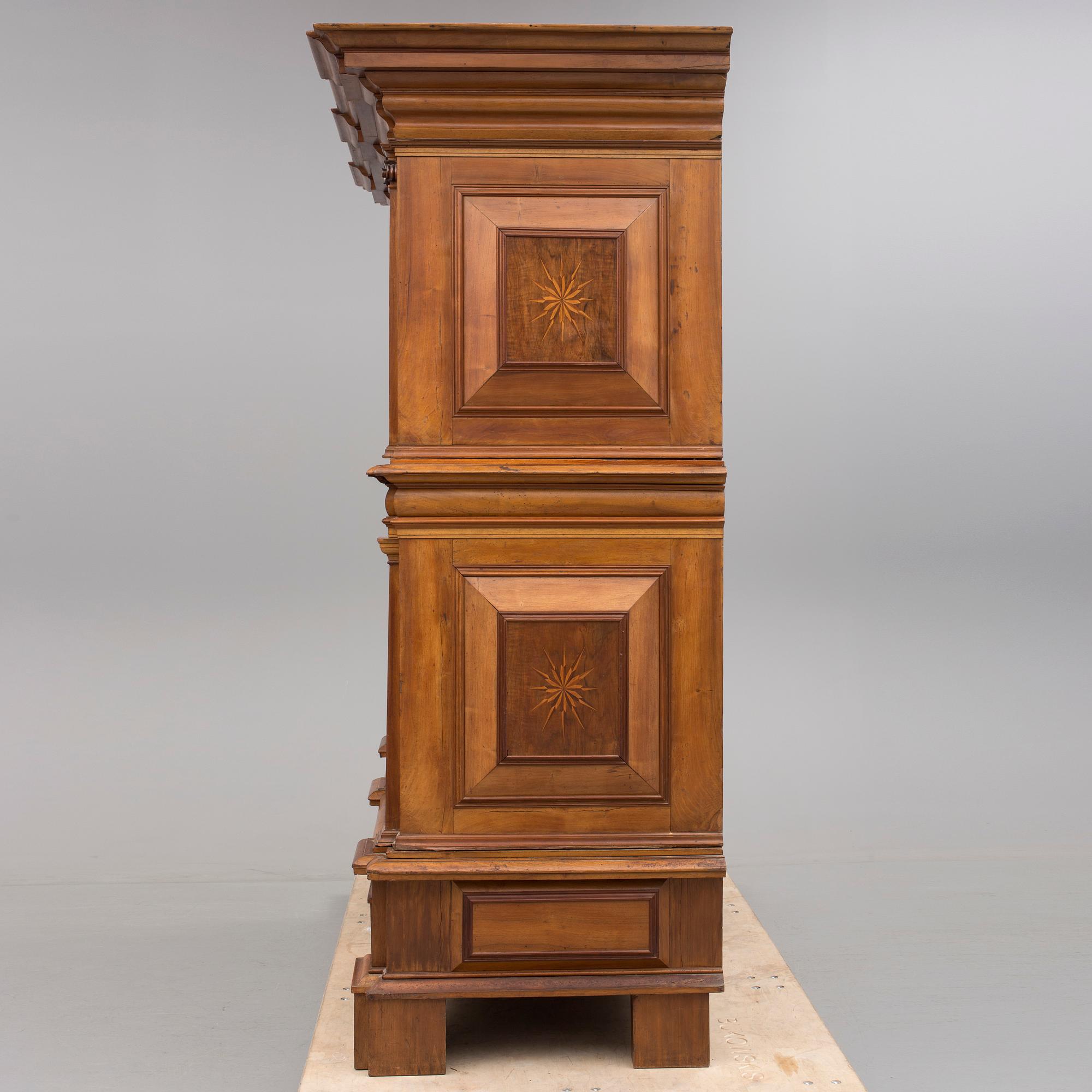 SKÅP, barock. 1700-talets första hälft.