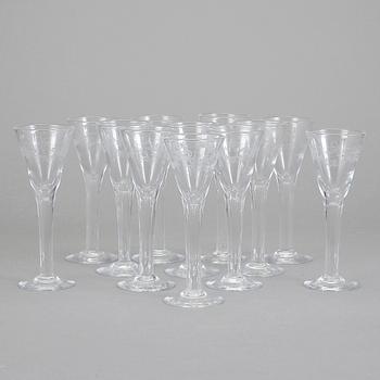SNAPSGLAS, 12 st. Glas, "Antik", Reijmyre.