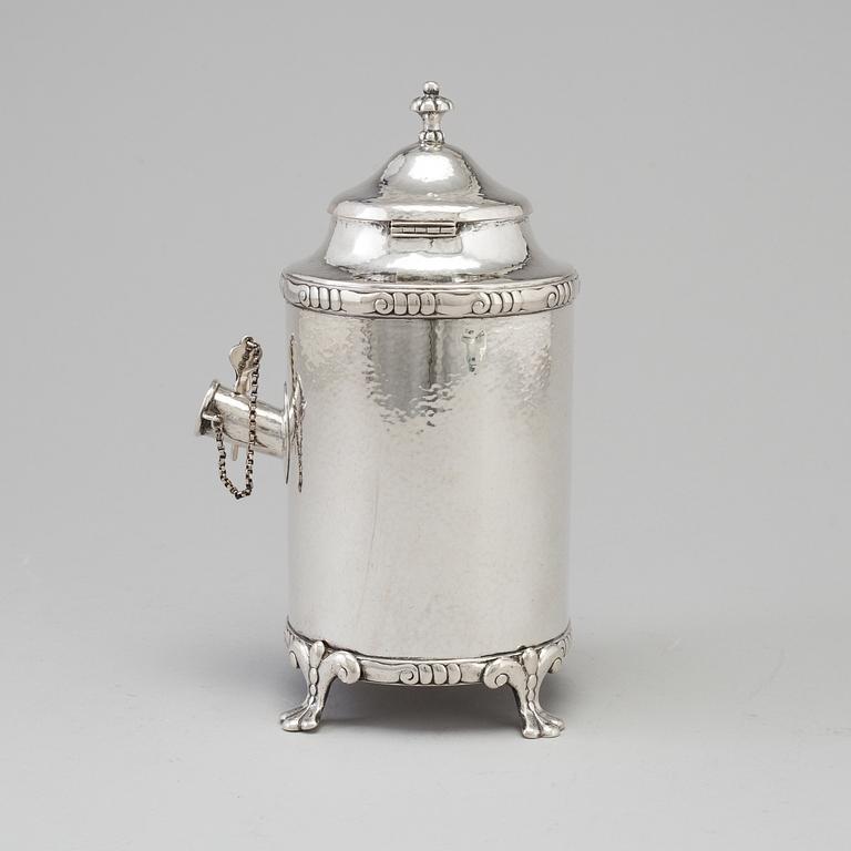 K ANDERSON, kaffekanna, silver, Stockholm, 1916.