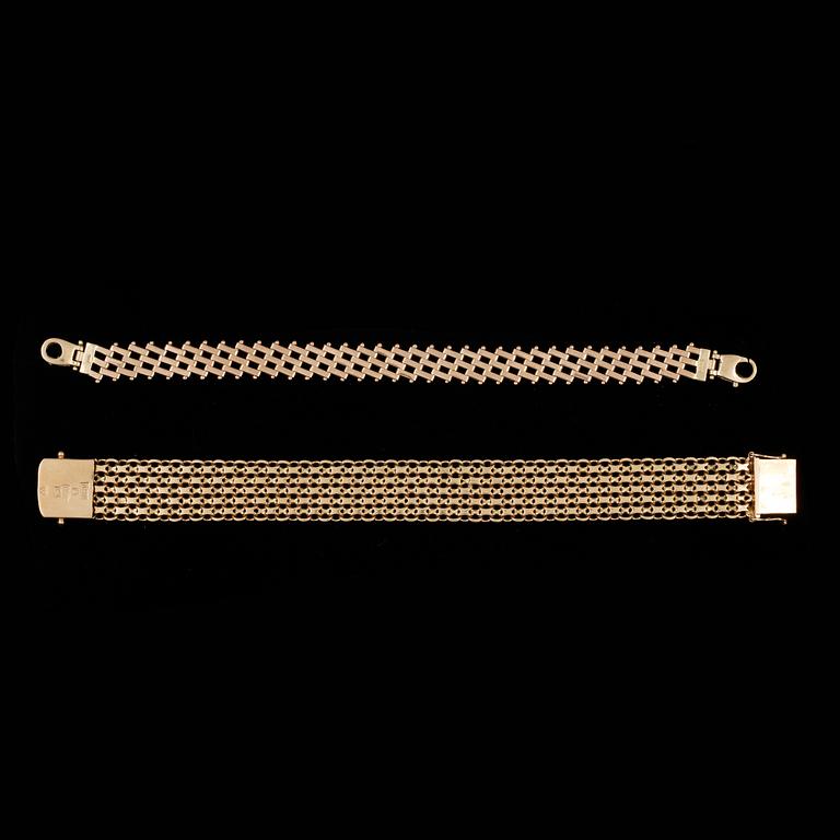 ARMBAND, 2 st, 18k guld. Total vikt ca 44 gram.