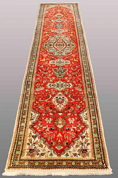 GALLERIMATTA, Figural Täbris, ca 395 x 88 cm.