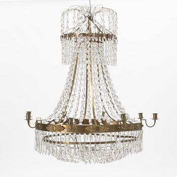 A late Gustavian eight-light chandelier, around 1800.