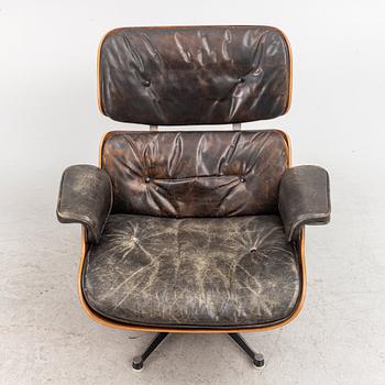 Charles & Ray Eames, fåtölj och fotpall, "Lounge chair" för Herman Miller 1960-tal.