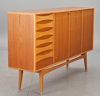 SIDEBOARD, 1900-talets mitt/andra hälft.