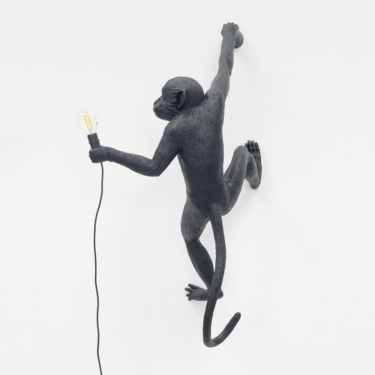 Marcantonio Raimondi Malerba, vägglampa, "Monkey Lamp", Seletti, Italien.